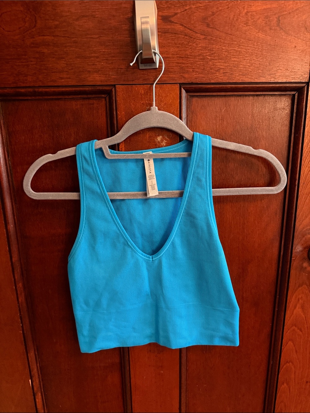 Athleta Ribbed V-Neck Crop Tank in Turquoise Blue